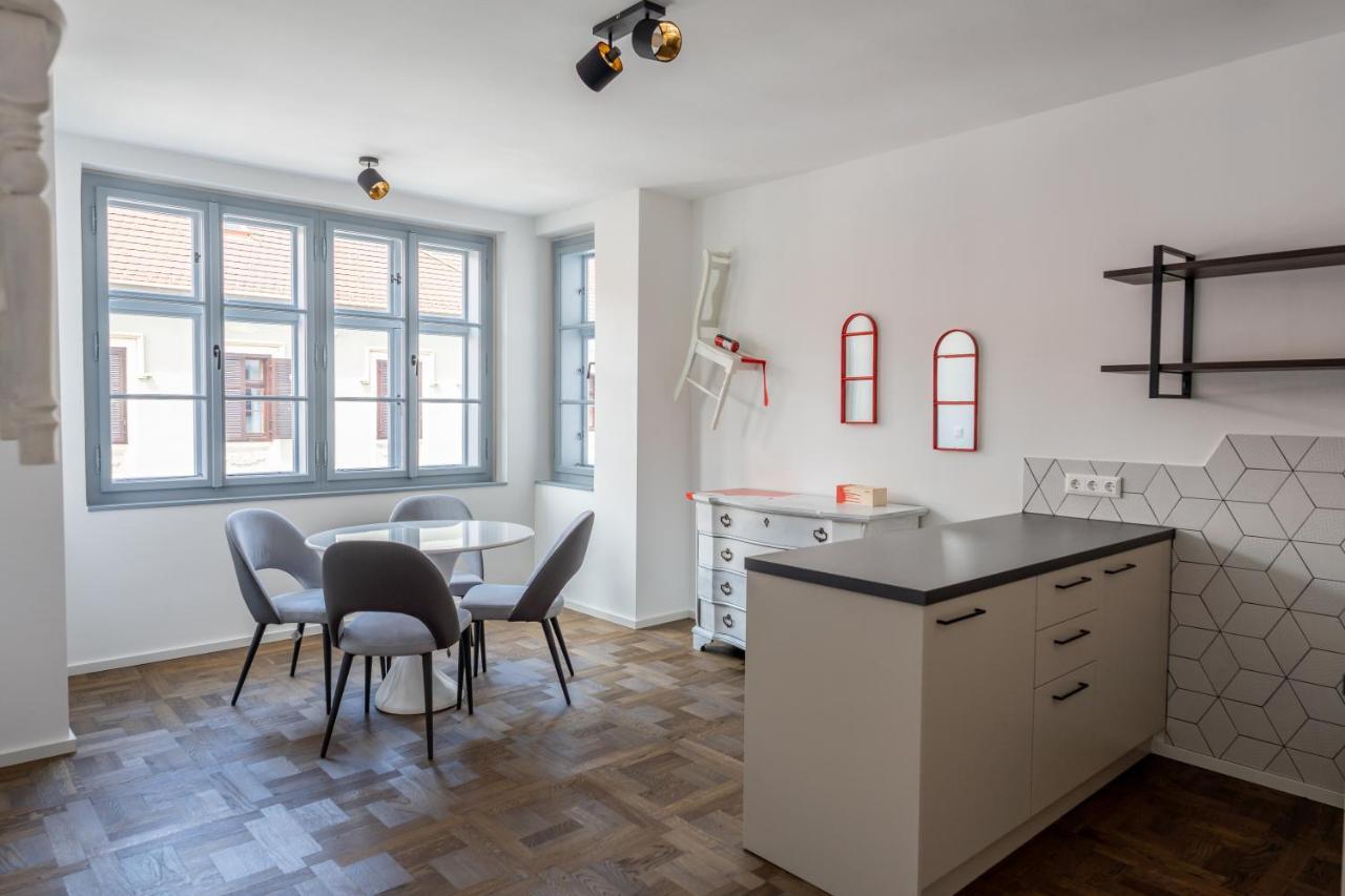 Apartamento On 6 Rust Exterior foto